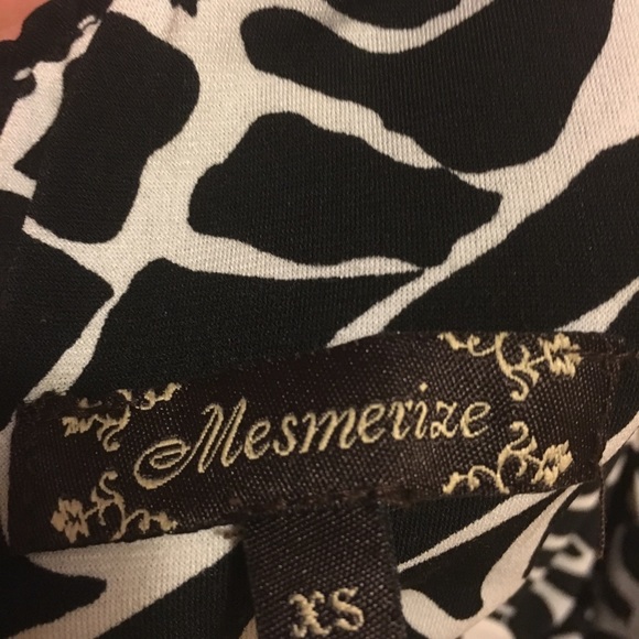 Beautiful Black and White Dress - Picture 3 of 3